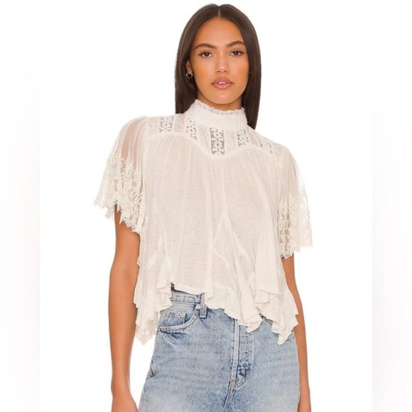 Free People Tops - Free PEOPLE Savannah Top in Ivory Size Medium
